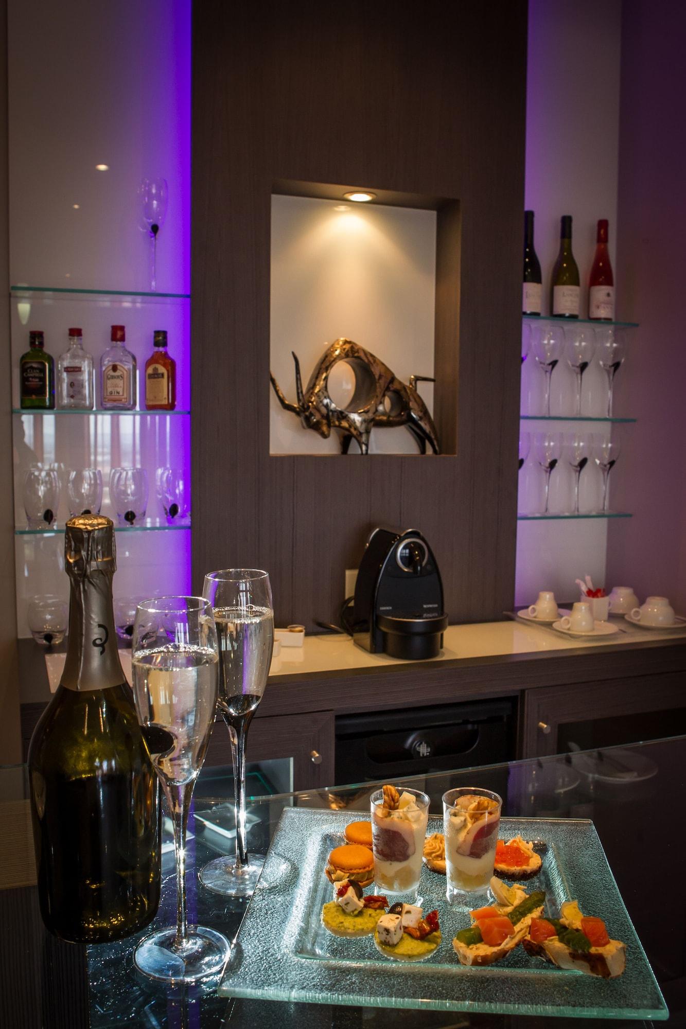 Hotel & Spa Vatel Nîmes Eksteriør bilde