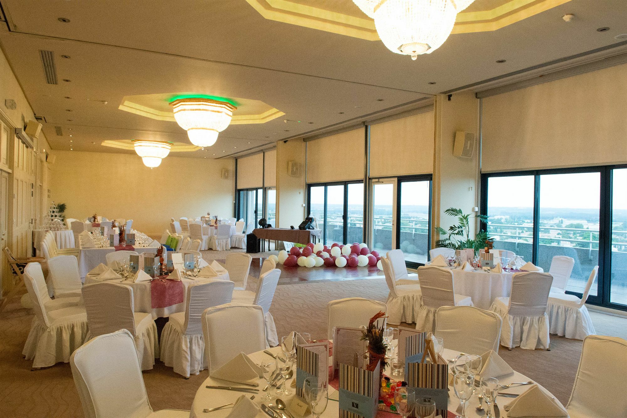 Hotel & Spa Vatel Nîmes Eksteriør bilde