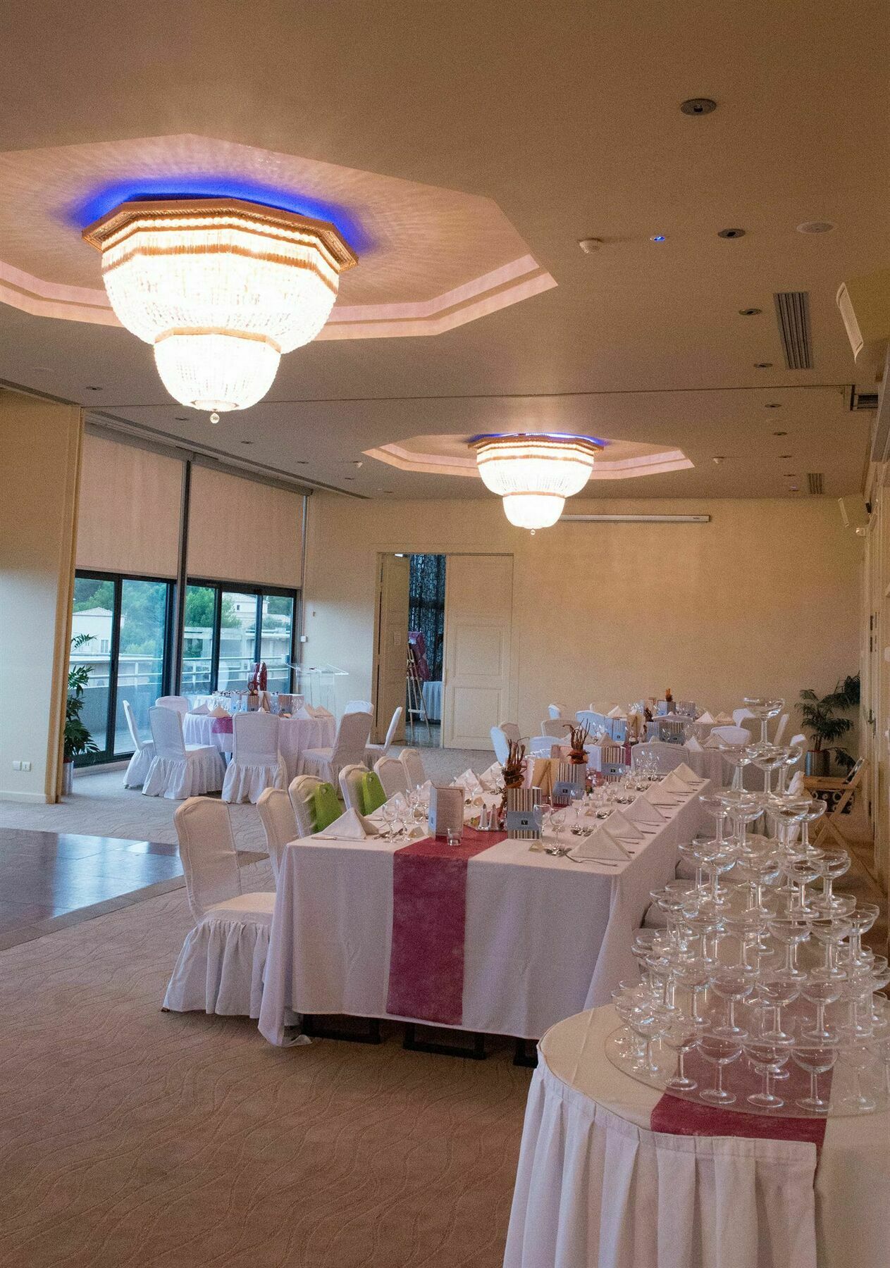 Hotel & Spa Vatel Nîmes Eksteriør bilde